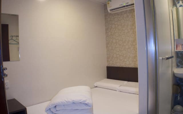 Mong King Hotel - photo 5