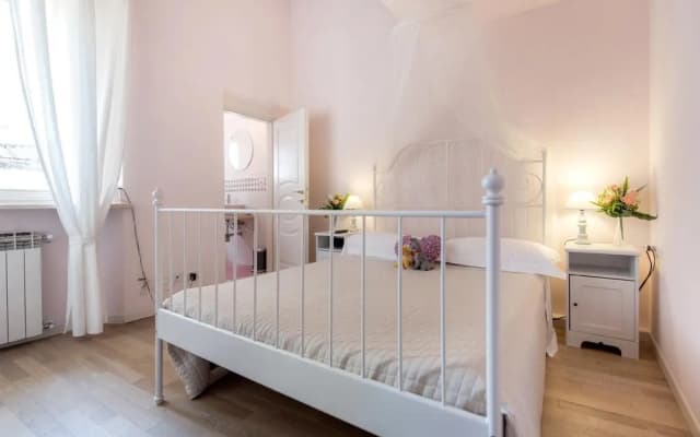 2B Holiday Home - photo 5