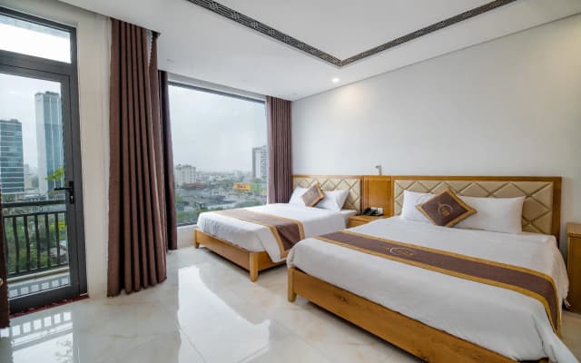 La Lune Hotel - photo 3