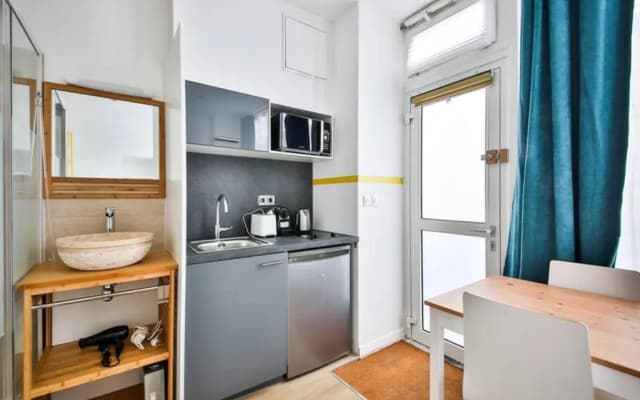 cosy independant studio proche gare et jardin - photo 3