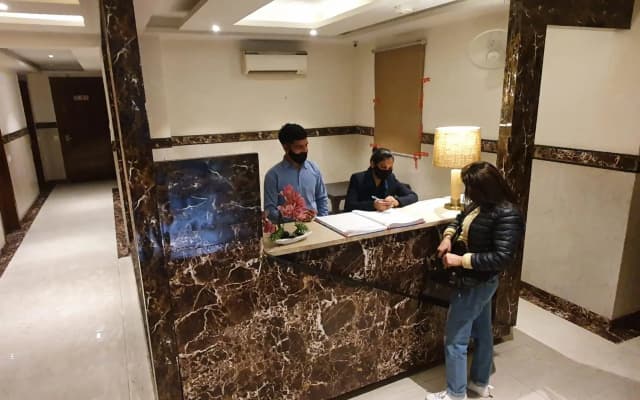 WhitePod Luxury at Delhi Airport - photo 4