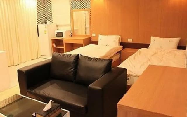 BKK Unique Serviced Apartment - photo 2
