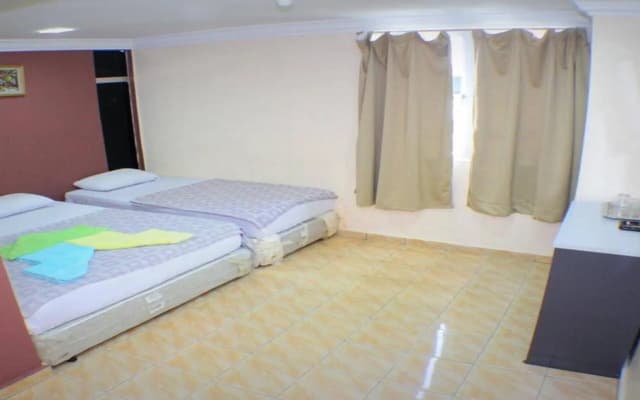 Taipann Hotel - photo 2