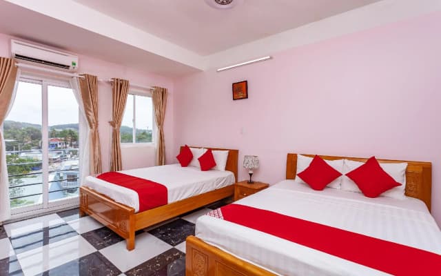 Amelia Hotel - photo 3