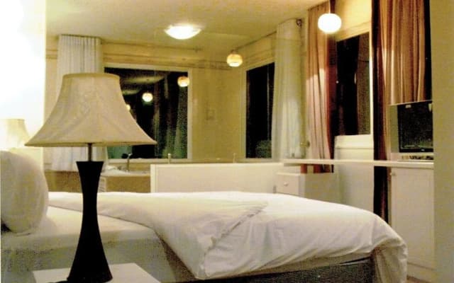 Strand Inn Hotel - photo 5