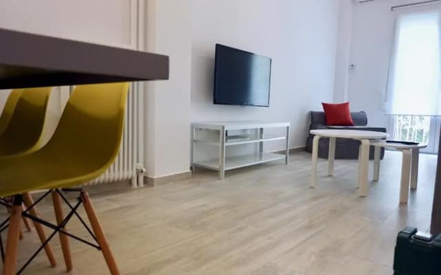 Urban Design Apt in Athens - photo 2