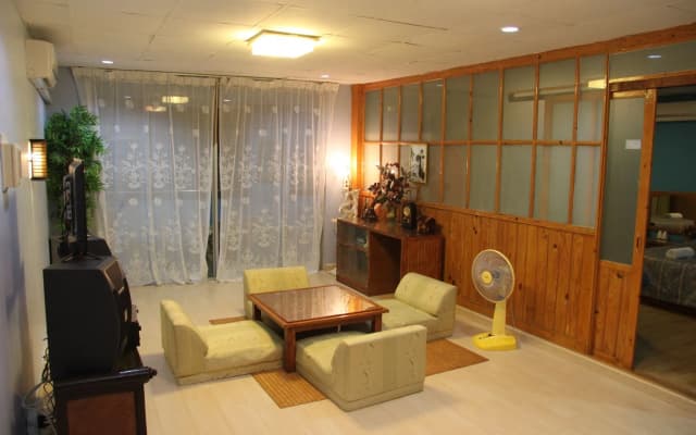 OYO 75486 Anna Residence Jomtien - photo 2
