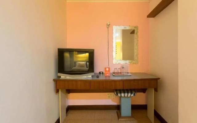 OYO 122 Hotel Chinatown 2 - photo 5