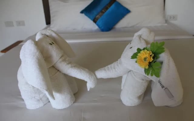 B Happy Resort - photo 4
