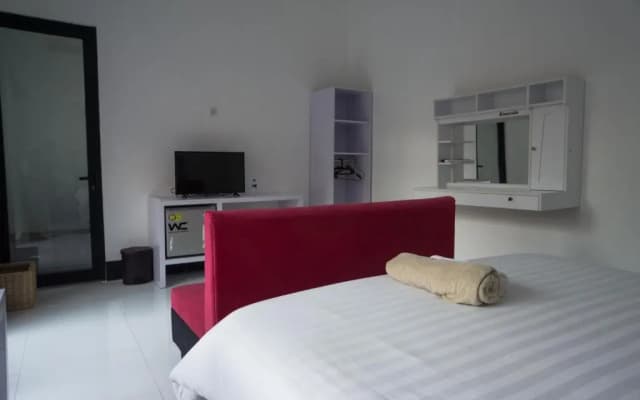 Vande Guest House - photo 3