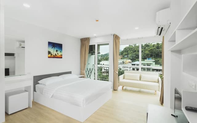 Condo in Kata in Ozone - Unit A708 - photo 5