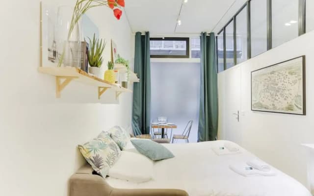 Design Apartment for 4 people between Louvre & Opera - photo 4