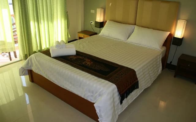@ The Beach Hotel - photo 3