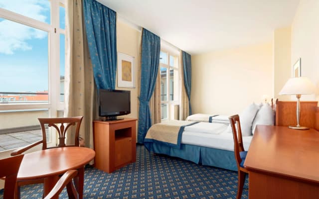 Ramada by Wyndham Prague City Centre - photo 4