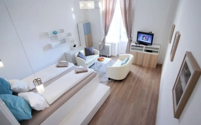 Dfive Apartments - Elizabeth Garden - photo 5