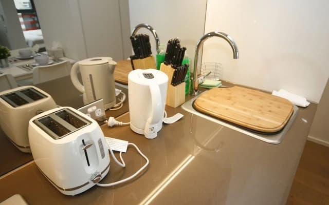 Onelife Docklands Luxury Apartment - photo 5