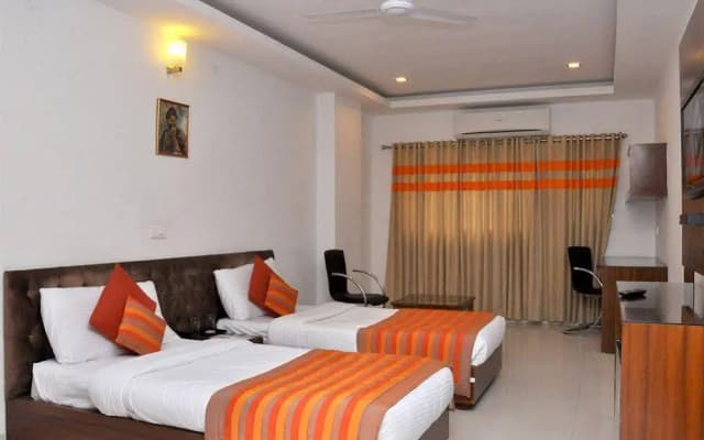 Dwarka Palace - photo 3