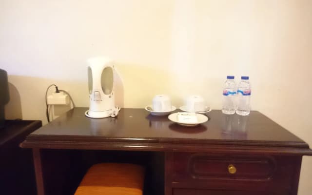 Catur Adi Putra Hotel - photo 5