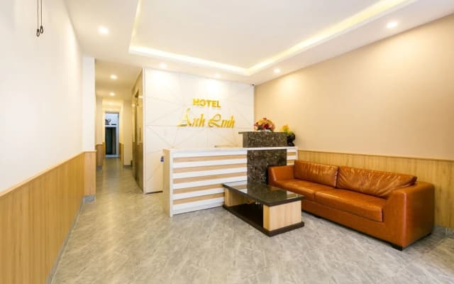 Oyo 239 Anh Linh Hotel - photo 2