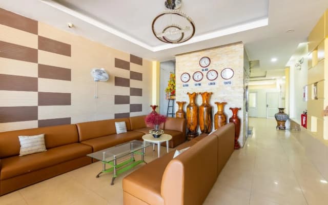 Grand Bostand Hotel - photo 2