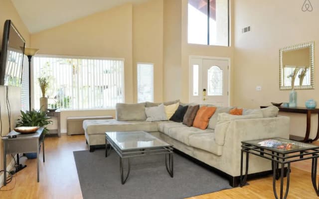 Luxury 4br 8min to Las Vegas Strip - photo 4