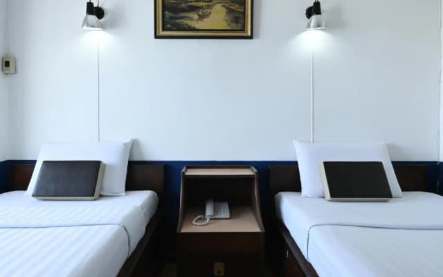 The Krungkasem Srikrung Hotel - photo 5