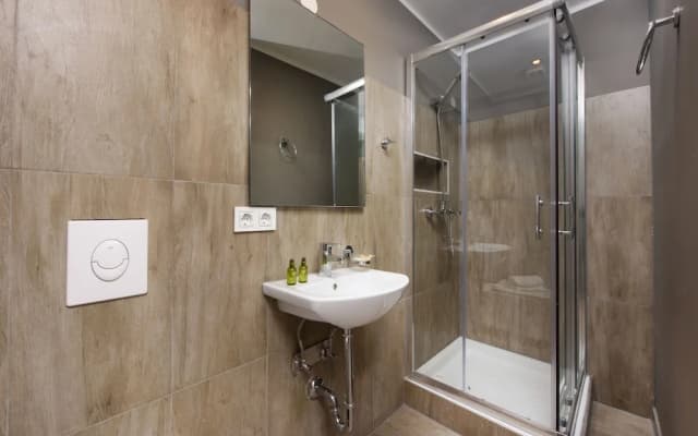 Hotelzimmer in Berlin Prenzlauer Berg 2 Neu - photo 5