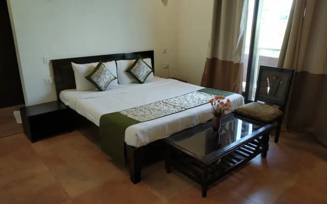 Golden Palm Suites - photo 3