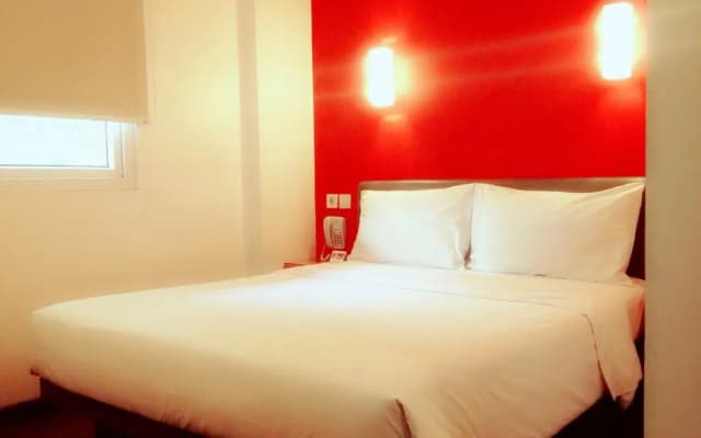 Amaris Hotel Panglima Polim - photo 4