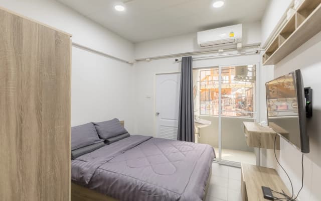 MiddleWay House - photo 5
