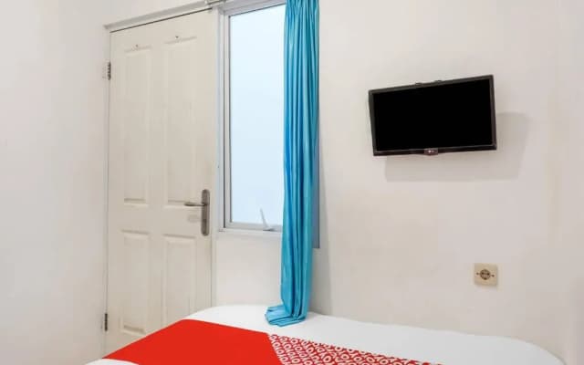 Super OYO 91074 Stariez Senen Syariah - photo 2