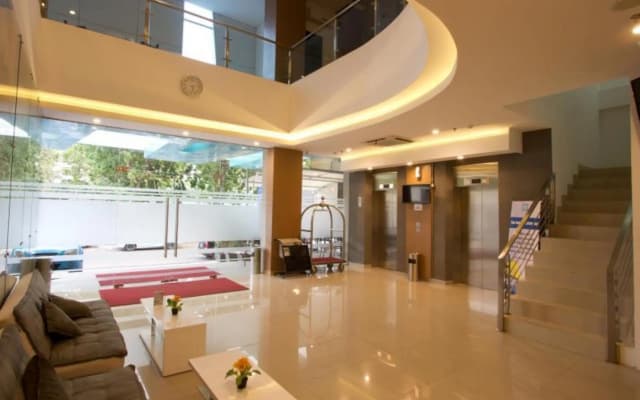 Hotel 88 Grogol by WH - photo 2
