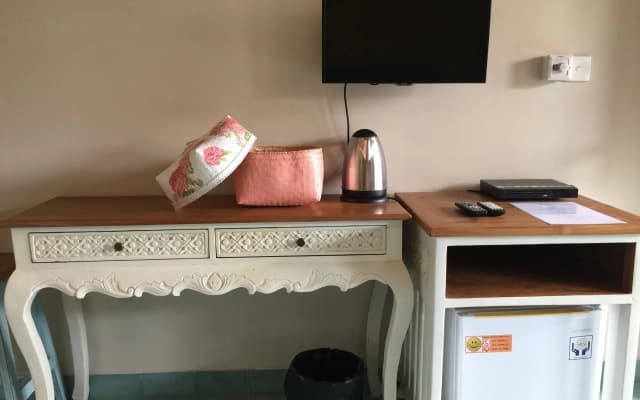 Jukung Guest House - photo 2