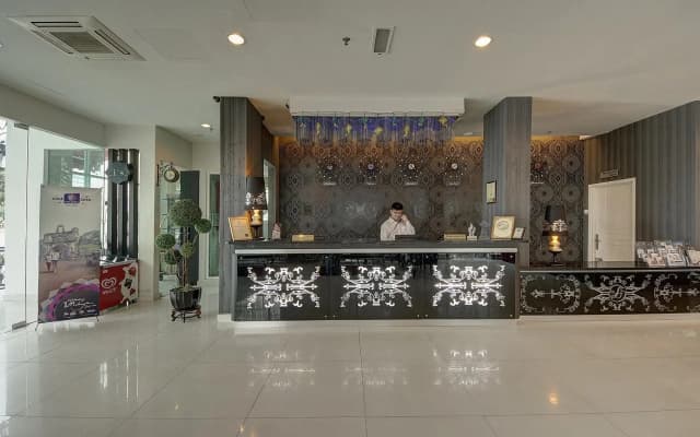 Arenaa Deluxe Boutique Hotel - photo 2
