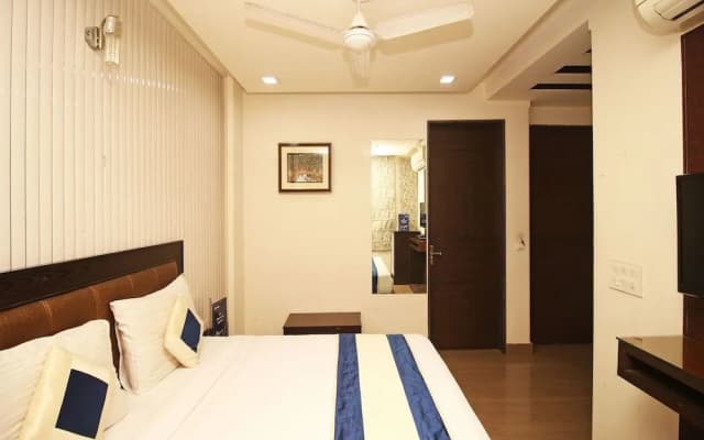 OYO Collection O 476 Hotel Gera's - photo 5