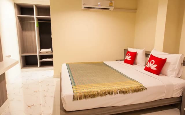 ZEN Rooms Samsen 3 - photo 4