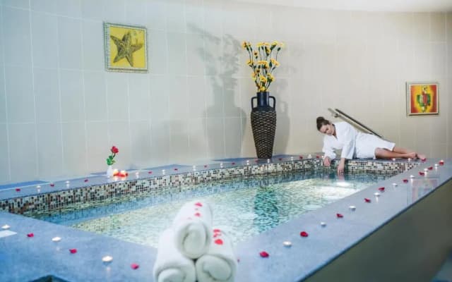 Concorde Hotel Fujairah - photo 2