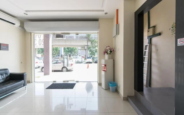 OYO 131 Dejaya Hotel Kota Damansara - photo 4