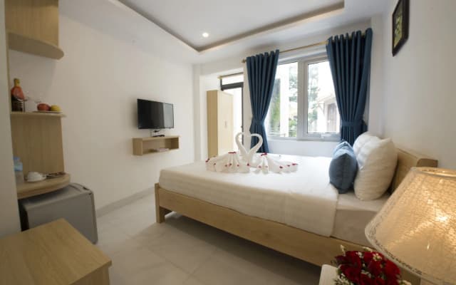 Hanoi Holiday Center Hotel - photo 3
