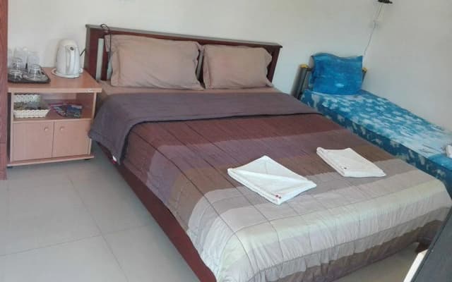3 Bees Resort - photo 5
