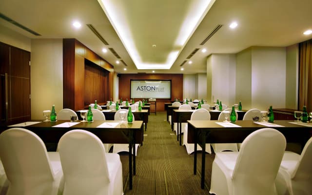 Aston Pluit Hotel & Residence - photo 5