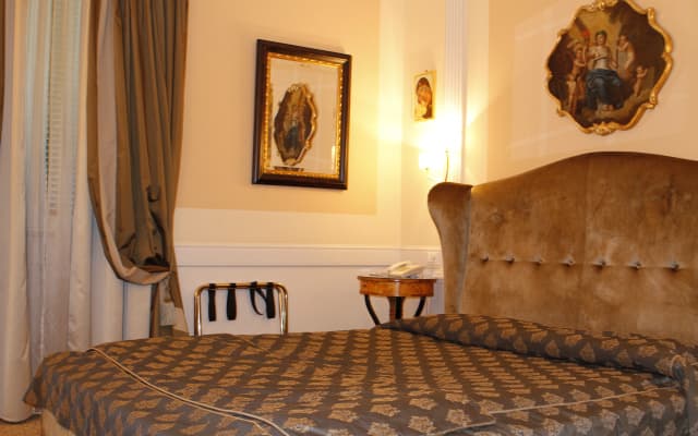 Boutique Hotel Trevi - photo 4