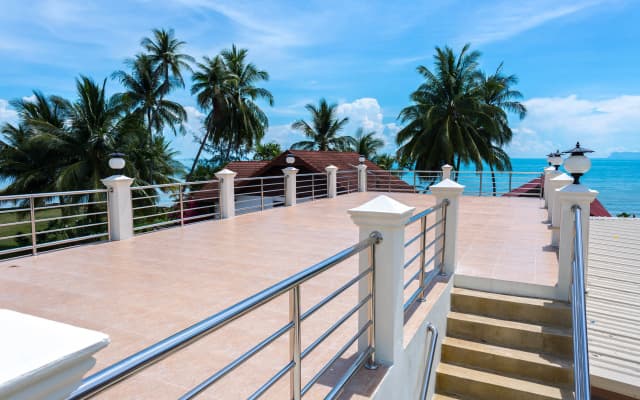 Lipa Bay Residence Resort Hotel - photo 2