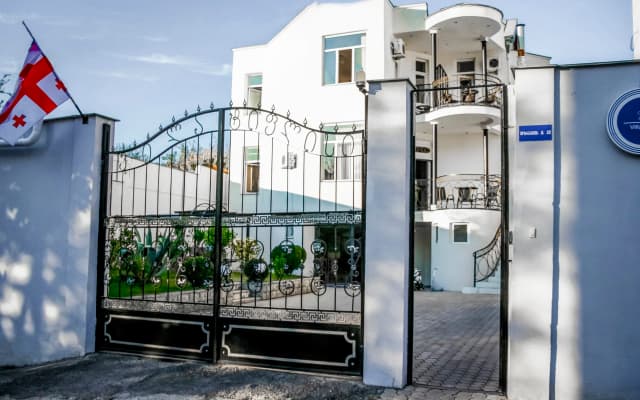 Villa Tiflisi Hotel - photo 4