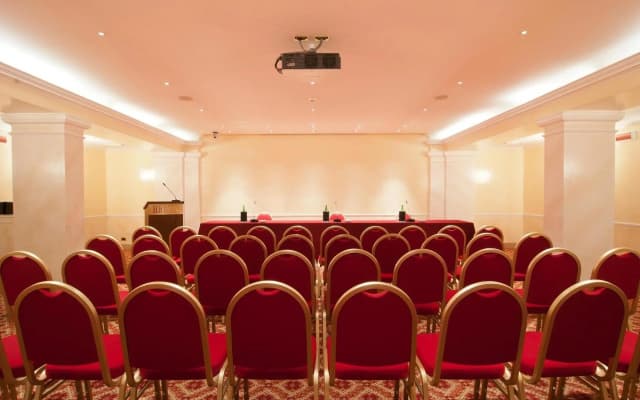 Bettoja Massimo D'Azeglio Hotel - photo 4