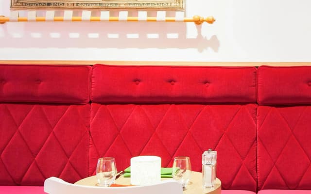 ibis Styles Edinburgh Centre St Andrew Square - photo 2