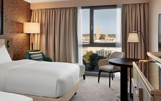 Hilton Vienna Park - photo 2