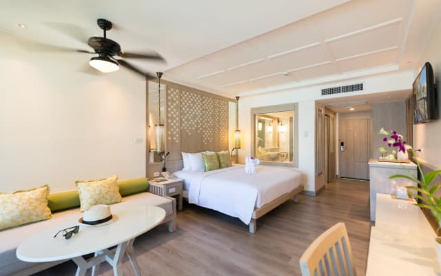 Katathani Phuket Beach Resort - photo 5